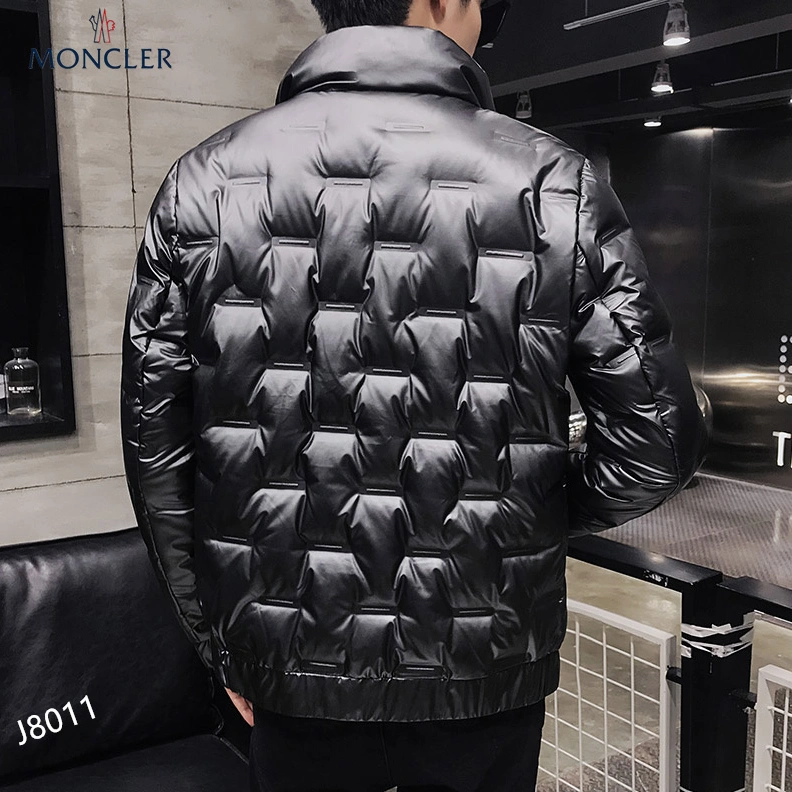 GoodFit 2073 Moncler Down Feather Coat Long Sleeved For Men