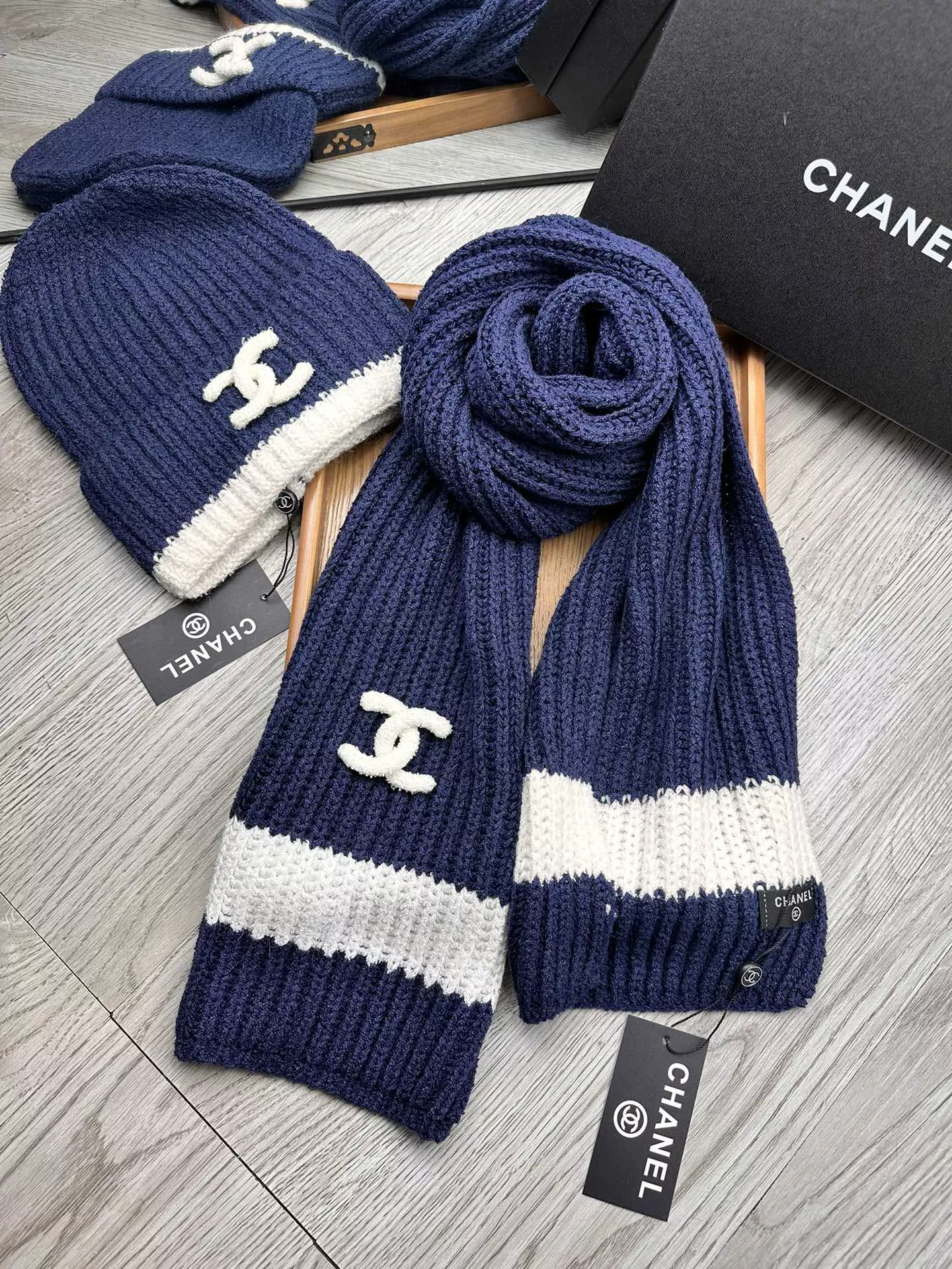 GoodFit 2432 Chanel Hat and Scarf Set