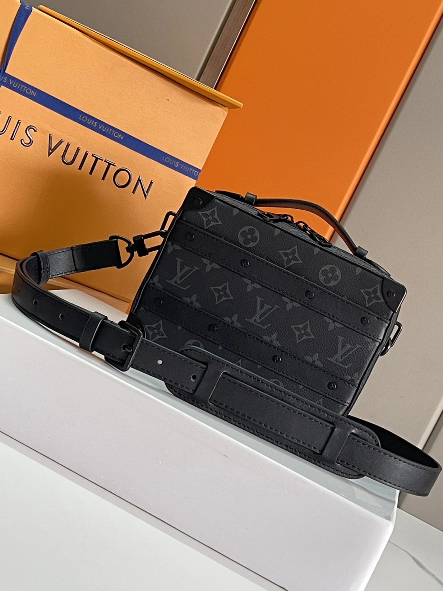 GoodFit 3134 Louis Vuitton AAA Man Messenger Bags
