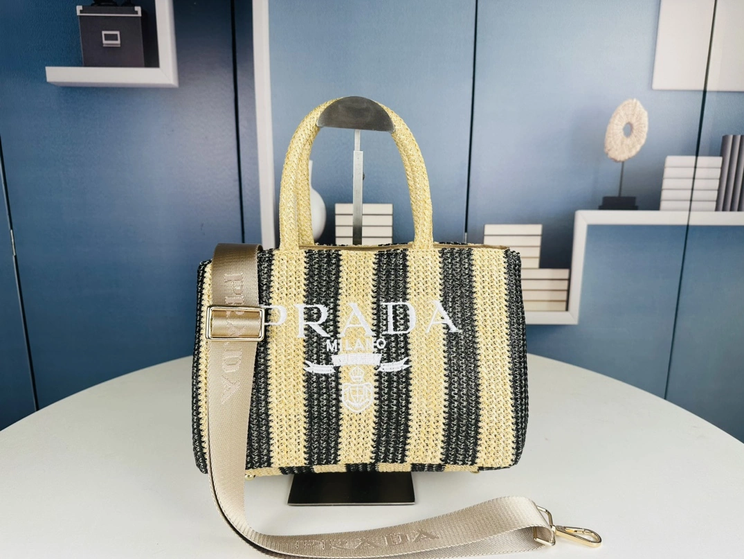 GoodFit 3820 Prada AAA Quality Handbags