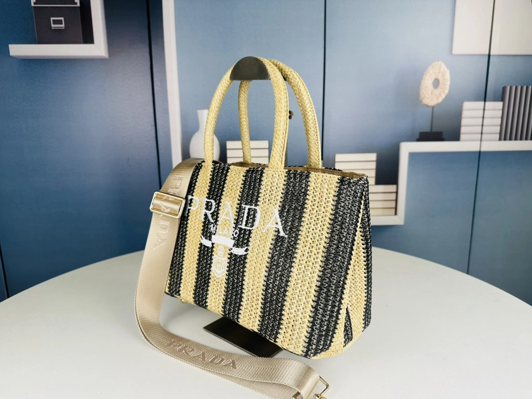 GoodFit 3820 Prada AAA Quality Handbags