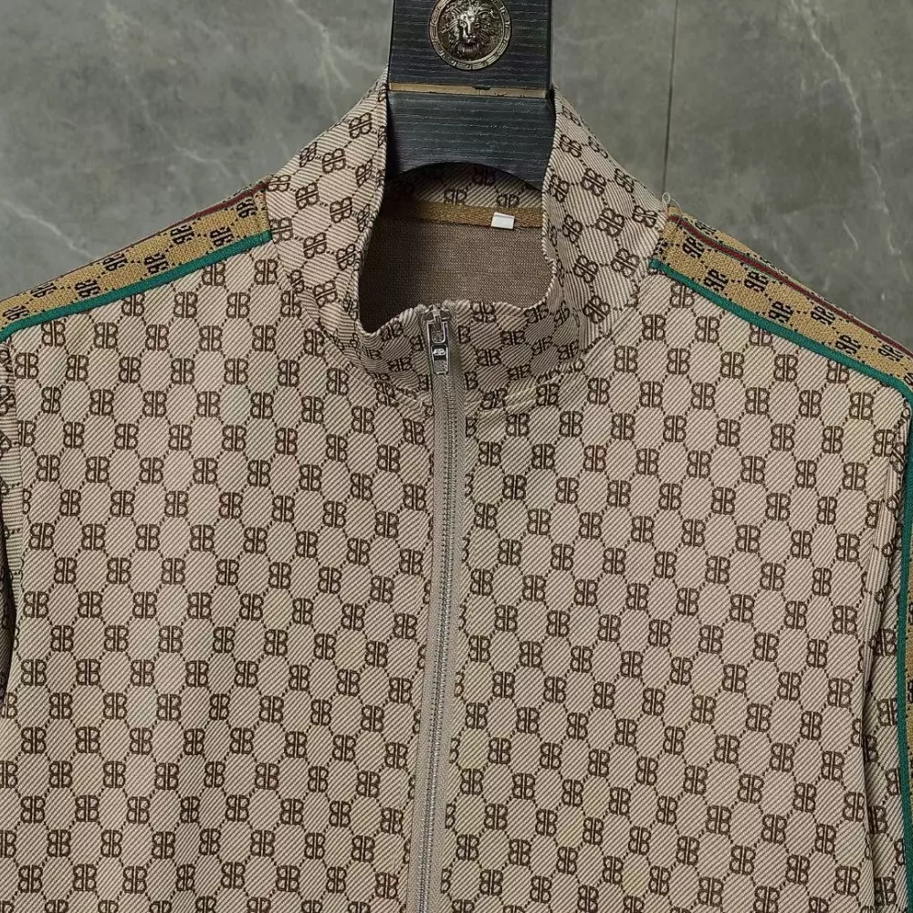 GoodFit 3864 Balenciaga Fashion Tracksuits Long Sleeved For Men