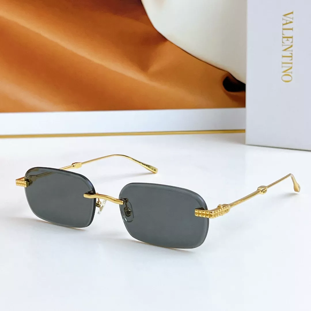 GoodFit 415 Valentino AAA Quality Sunglasses