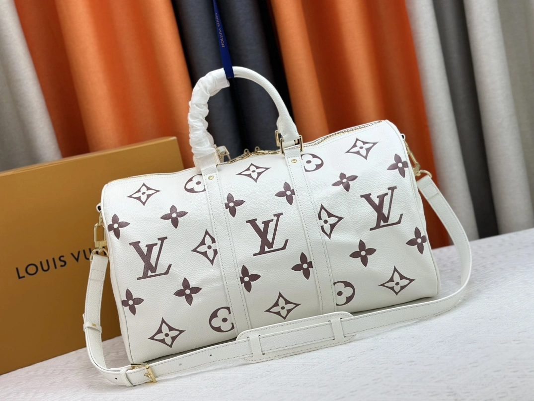 GoodFit 4334 Louis Vuitton Travel Bags