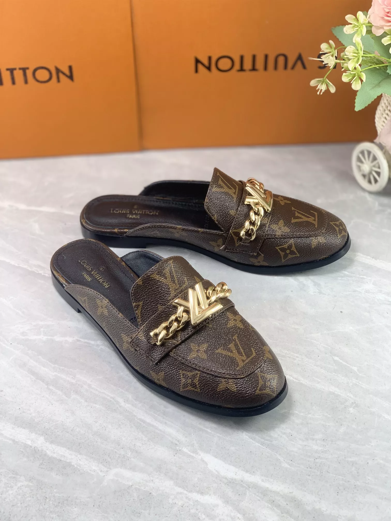 GoodFit 4337 Louis Vuitton Slippers For Women