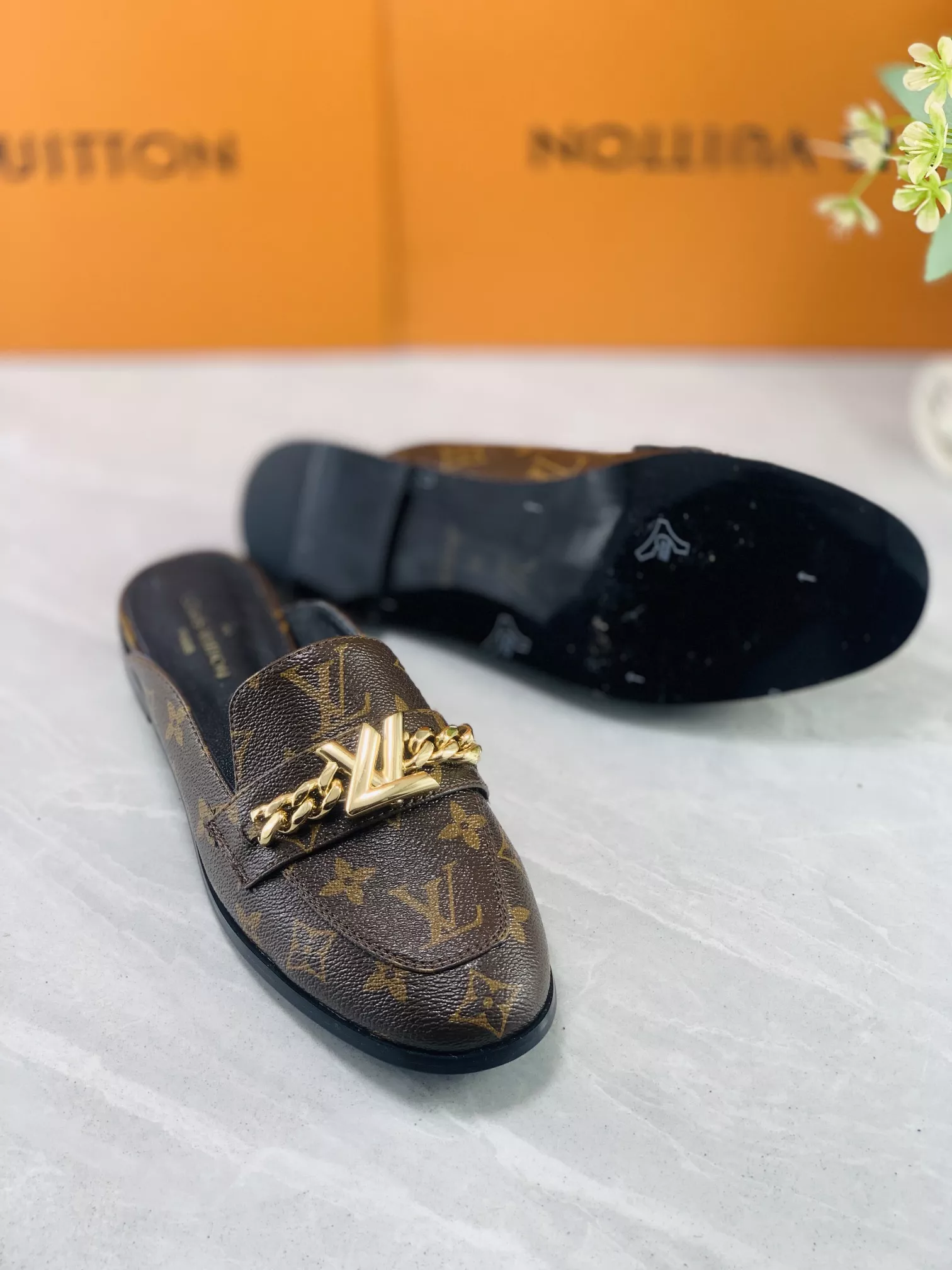 GoodFit 4337 Louis Vuitton Slippers For Women