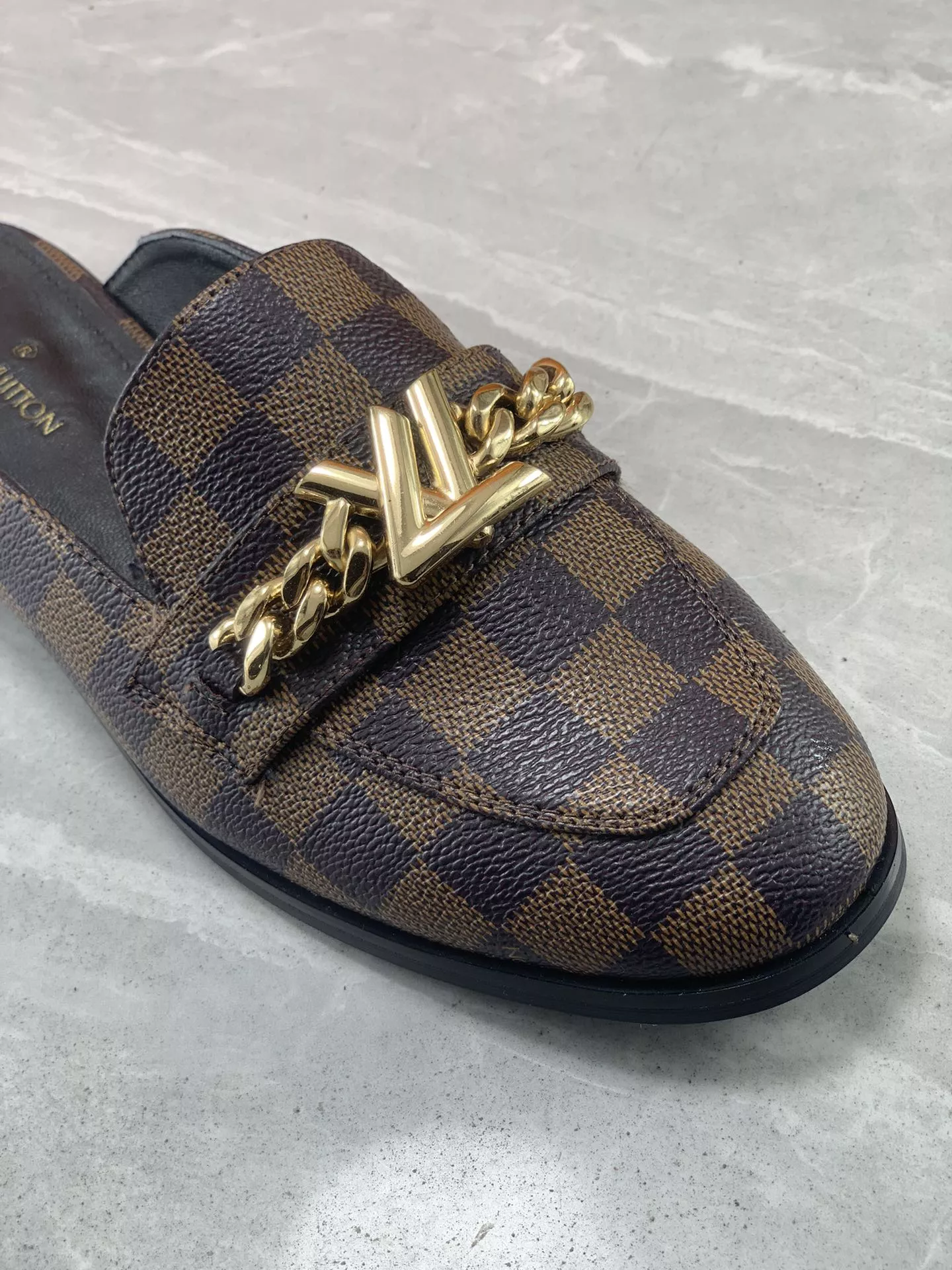 GoodFit 4337 Louis Vuitton Slippers For Women