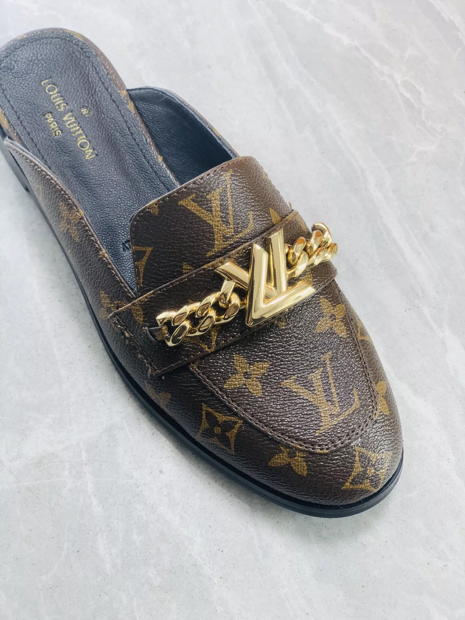 GoodFit 4337 Louis Vuitton Slippers For Women