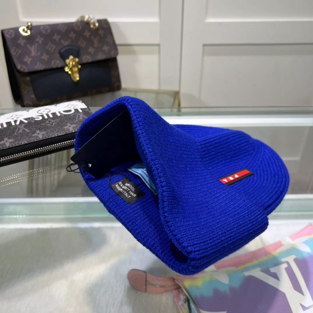 GoodFit 4558 Prada Caps