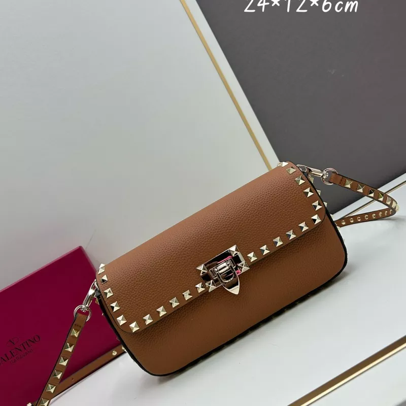 GoodFit 463 Valentino AAA Quality Messenger Bags For Women