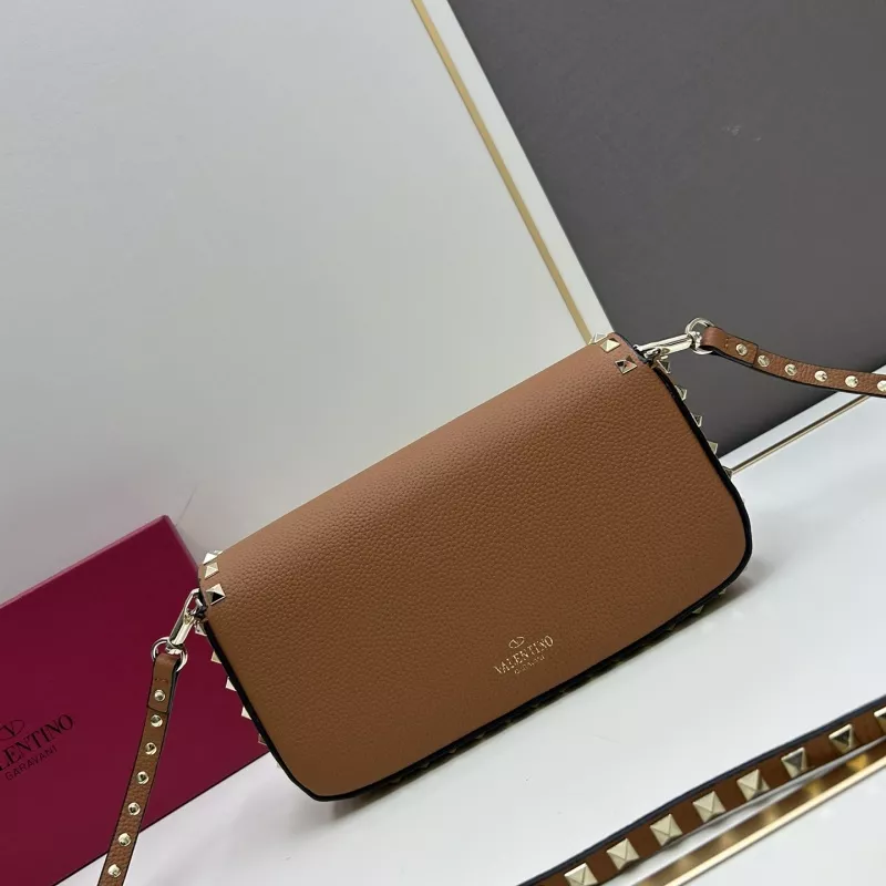 GoodFit 463 Valentino AAA Quality Messenger Bags For Women
