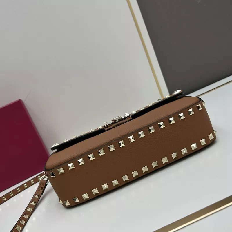 GoodFit 463 Valentino AAA Quality Messenger Bags For Women