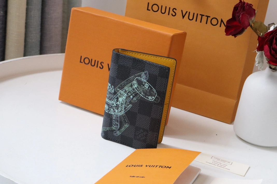 GoodFit 468 Louis Vuitton LV Card Case