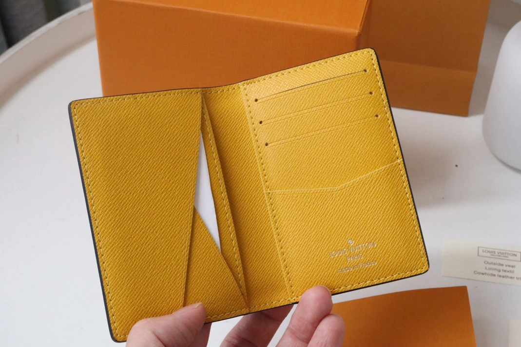 GoodFit 468 Louis Vuitton LV Card Case