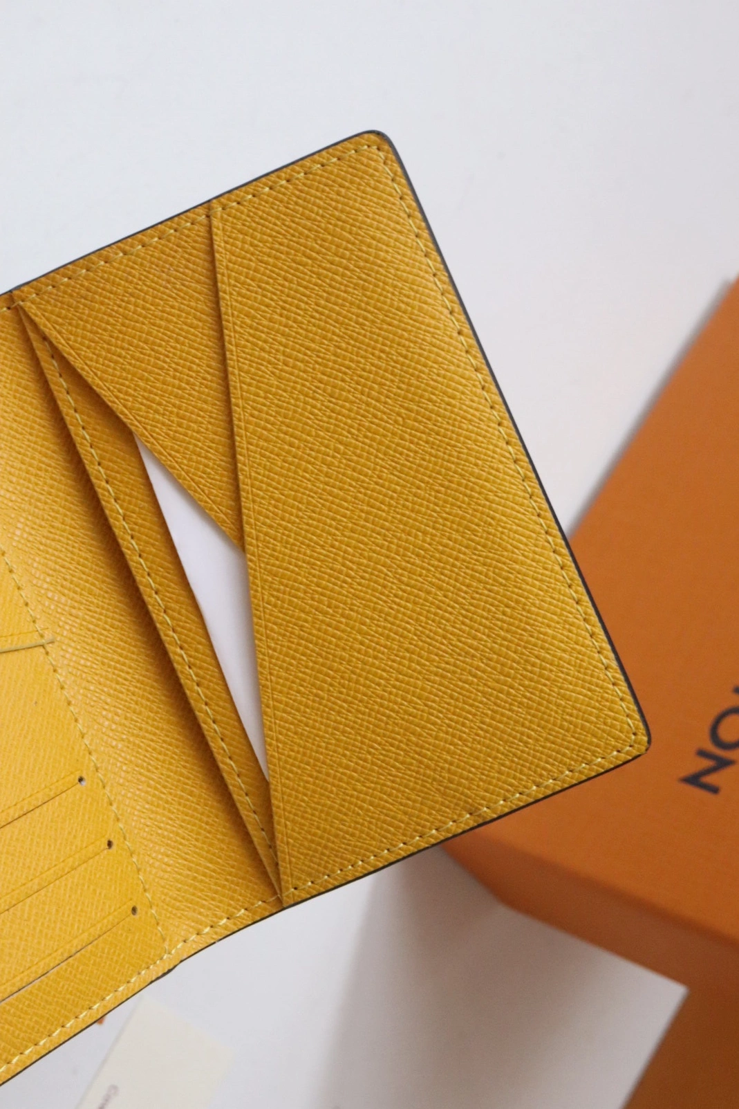 GoodFit 468 Louis Vuitton LV Card Case