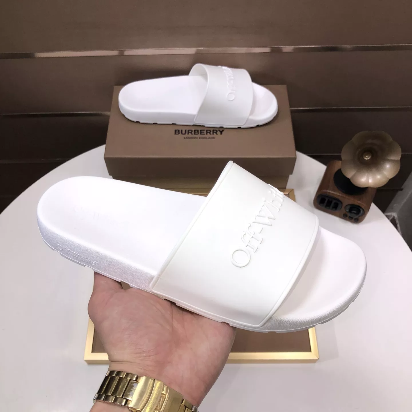 GoodFit 470 Off-White Slippers For Men