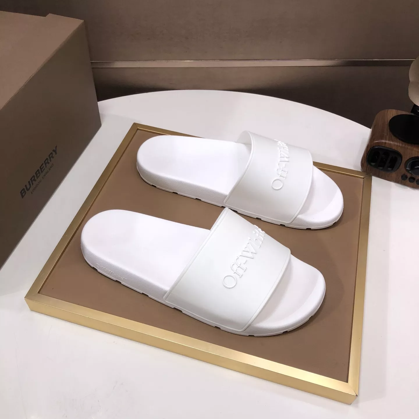 GoodFit 470 Off-White Slippers For Men