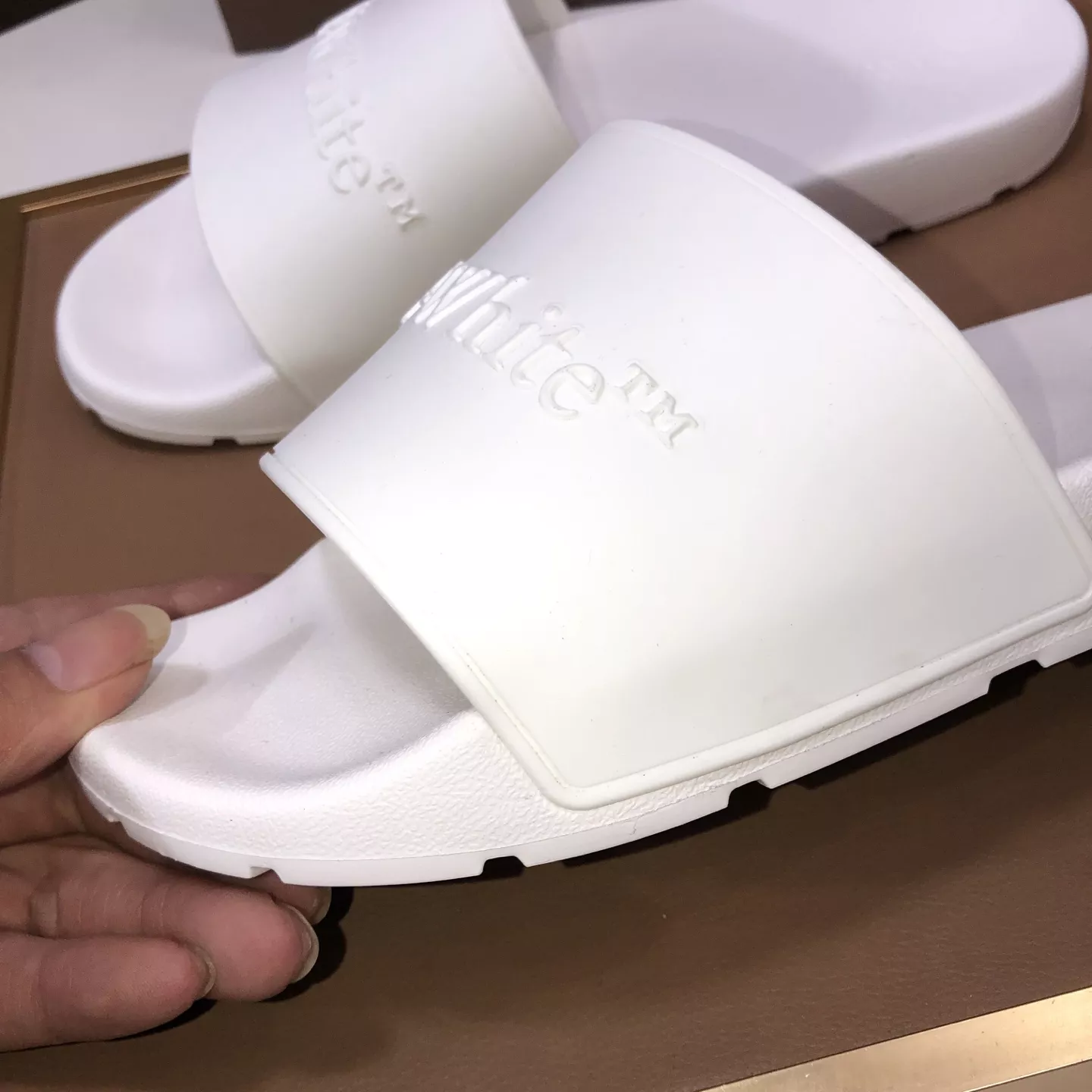 GoodFit 470 Off-White Slippers For Men