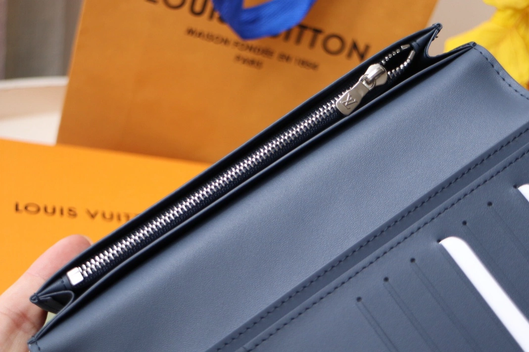 GoodFit 4711 Louis Vuitton AAA Quality Card Case
