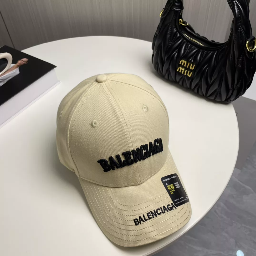 GoodFit 4731 Balenciaga Caps