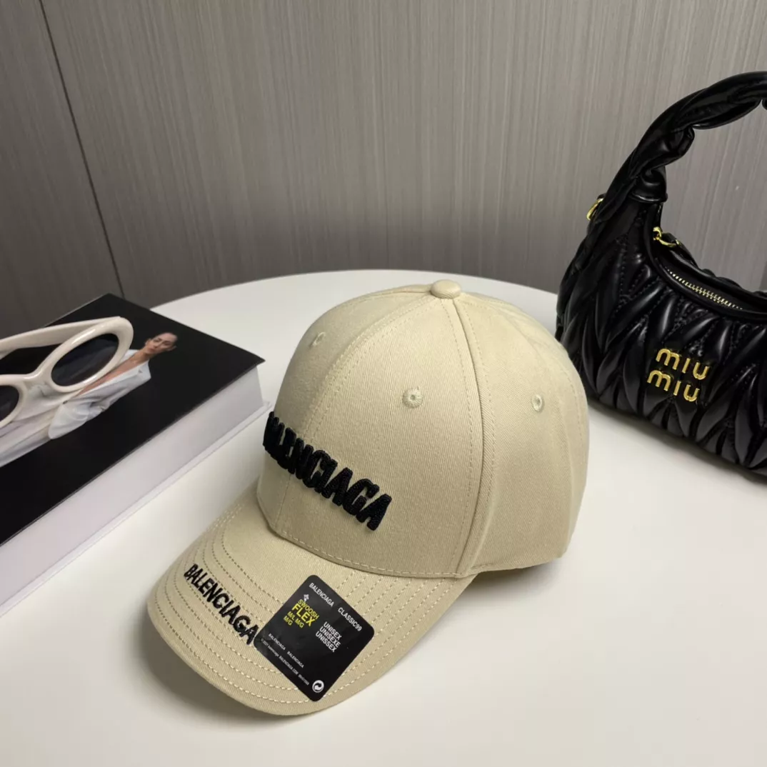 GoodFit 4731 Balenciaga Caps