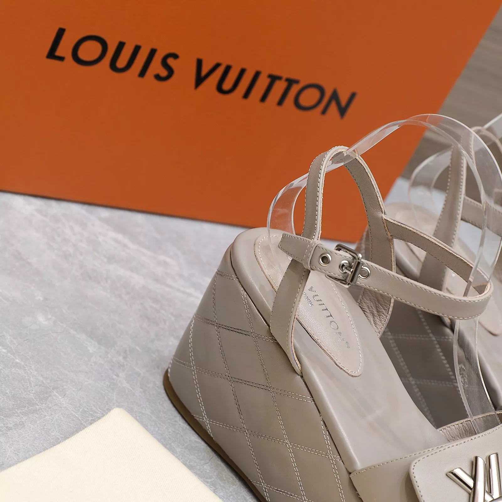 GoodFit 4843 Louis Vuitton Sandal For Women