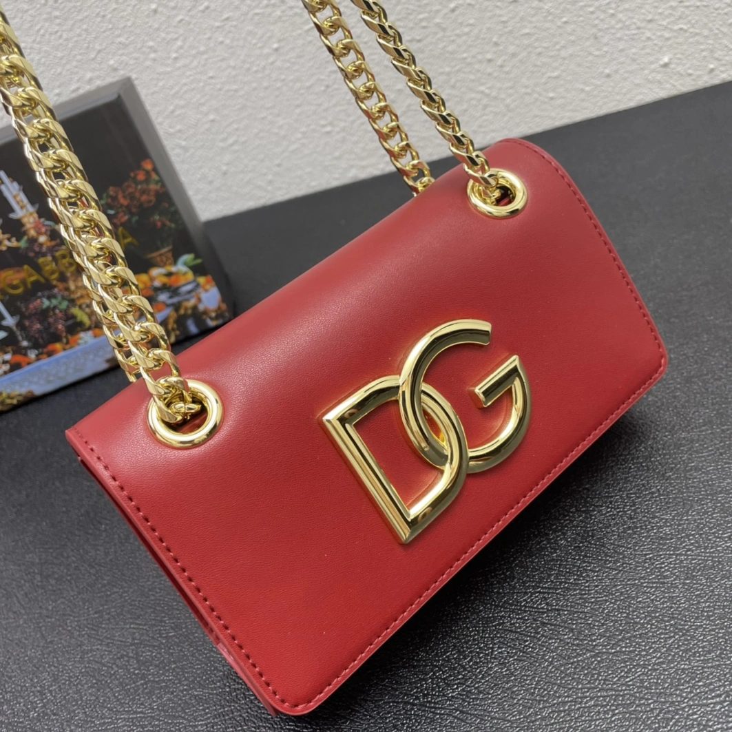 GoodFit 5083 Dolce & Gabbana D&G AAA Quality Messenger Bags For Women