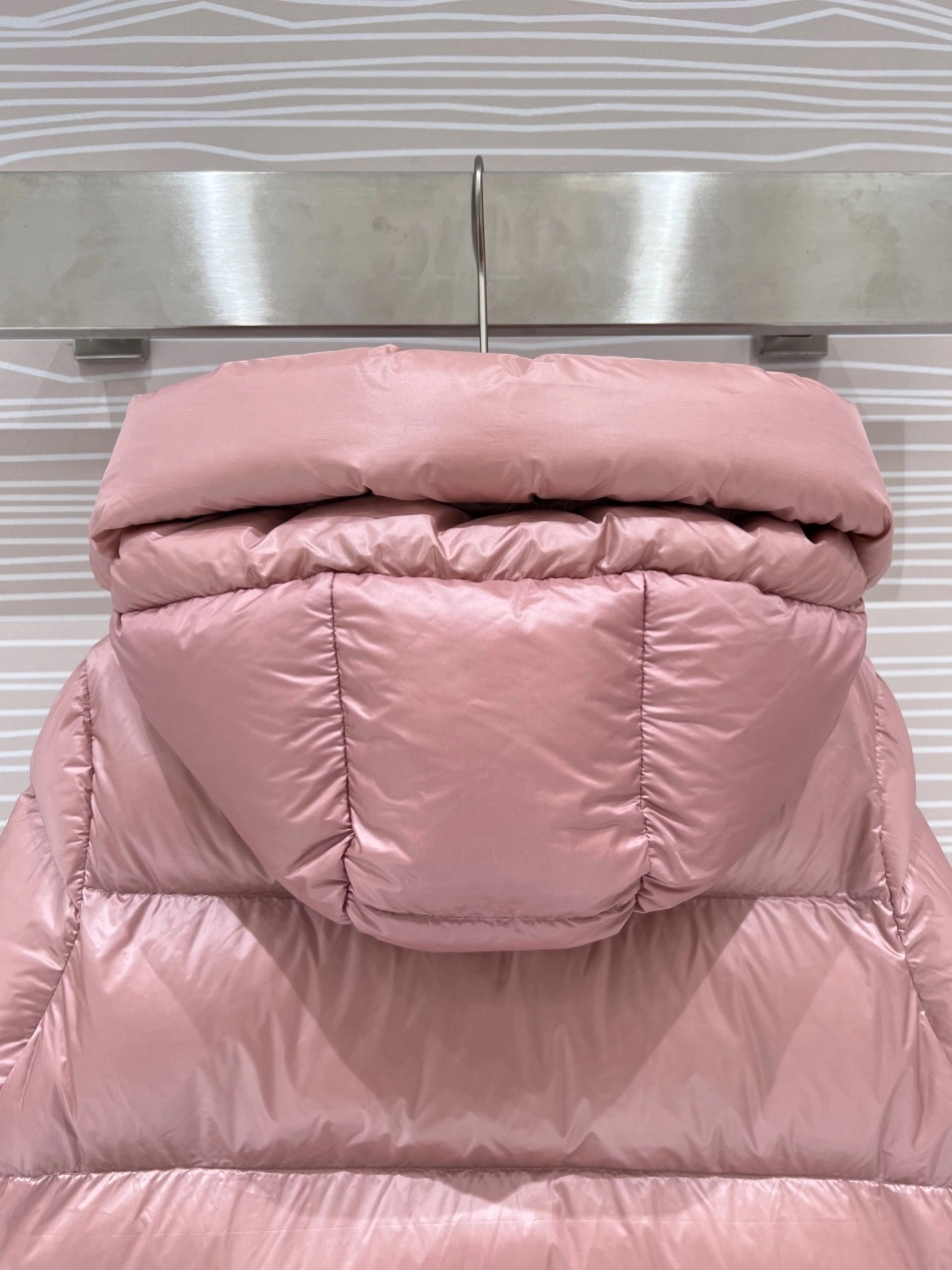 GoodFit 522 Moncler Down Feather Coat Long Sleeved For Women