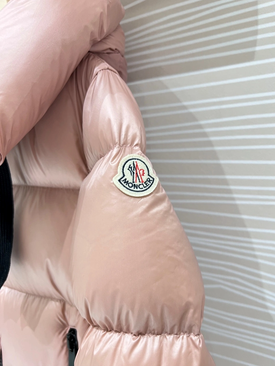 GoodFit 522 Moncler Down Feather Coat Long Sleeved For Women