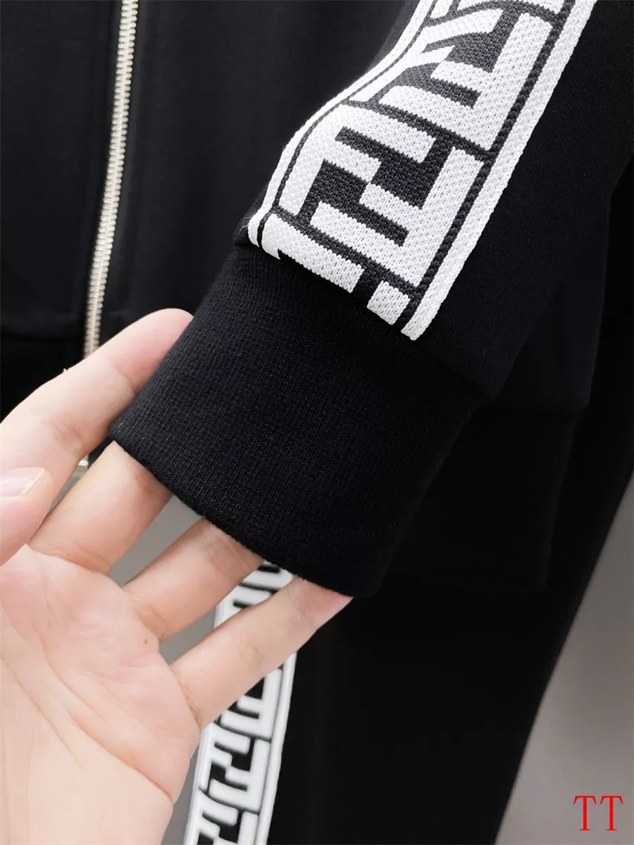 GoodFit 5922 Fendi Tracksuits Long Sleeved For Men