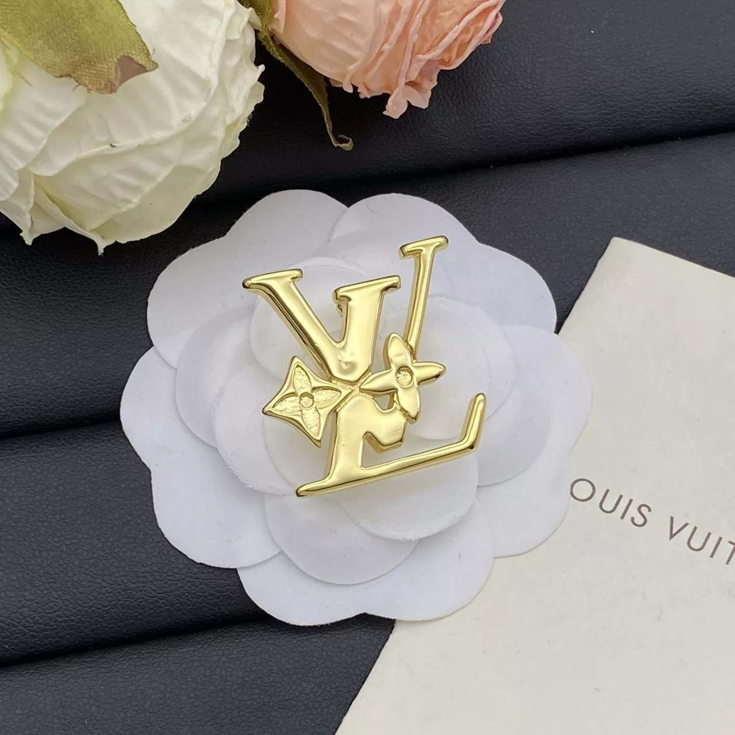 GoodFit 599 Louis Vuitton LV Brooches For Women