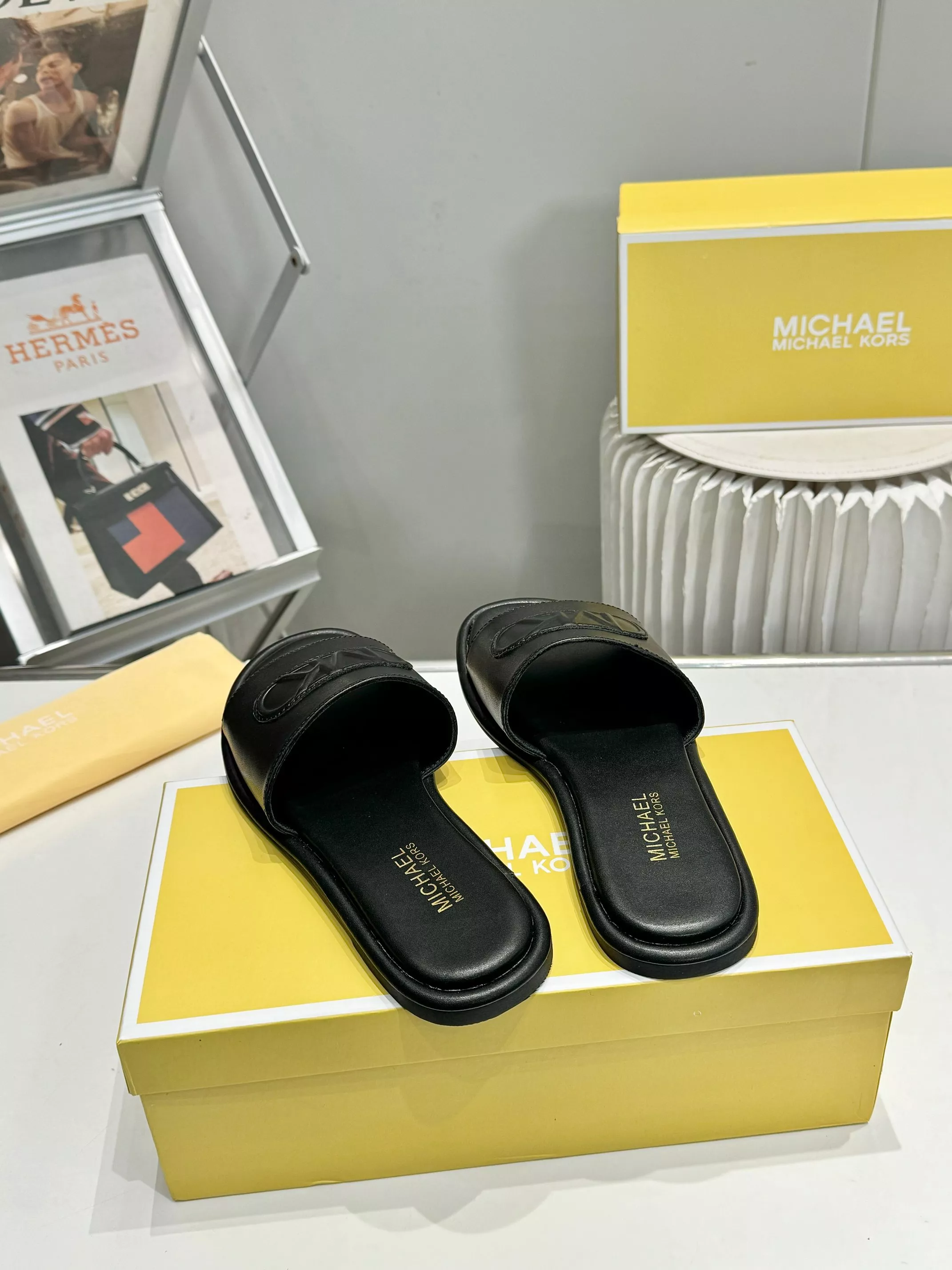 GoodFit 6039 Michael Kors Slippers For Women