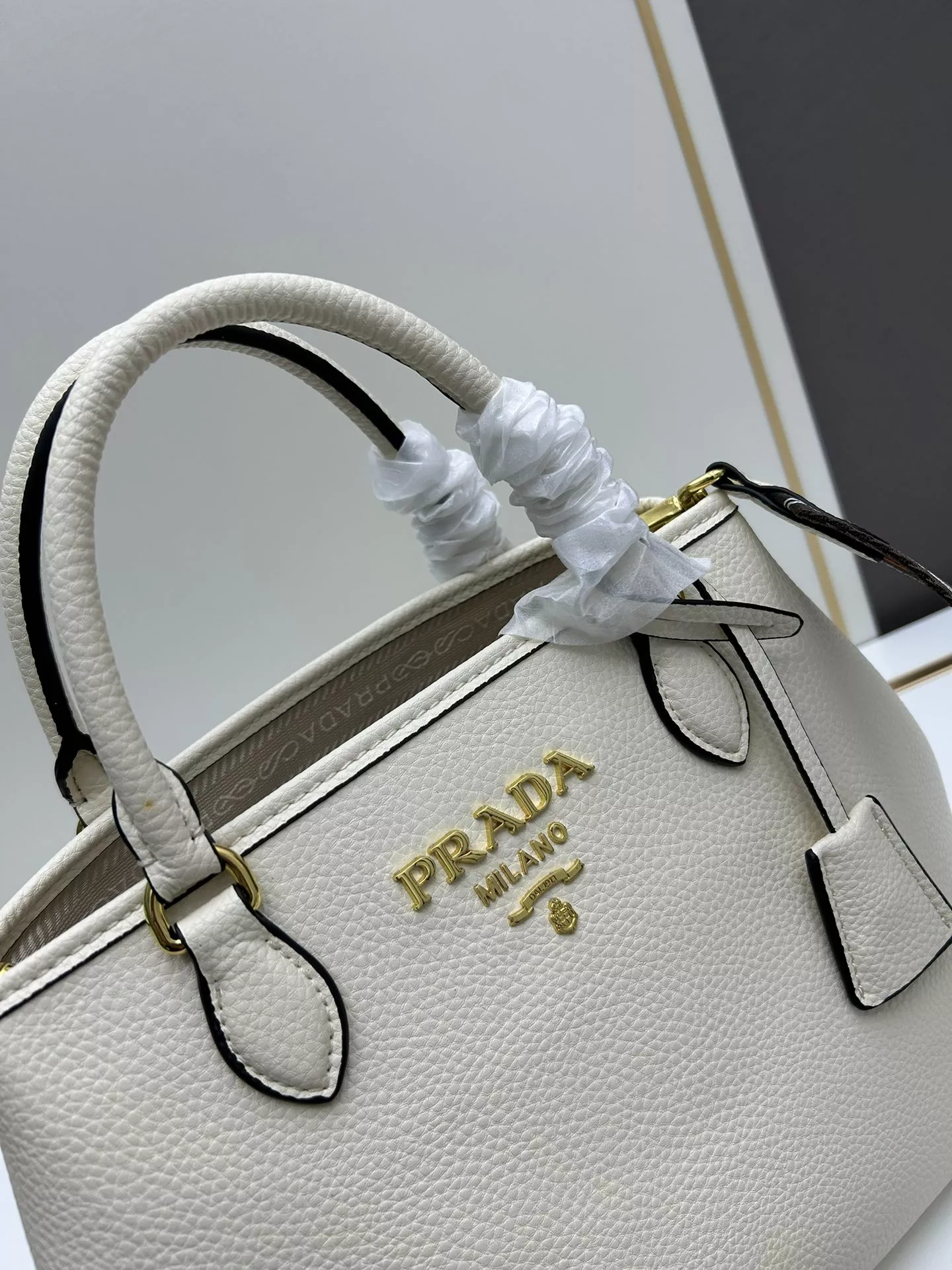 GoodFit 6283 Prada AAA Quality Handbags For Women