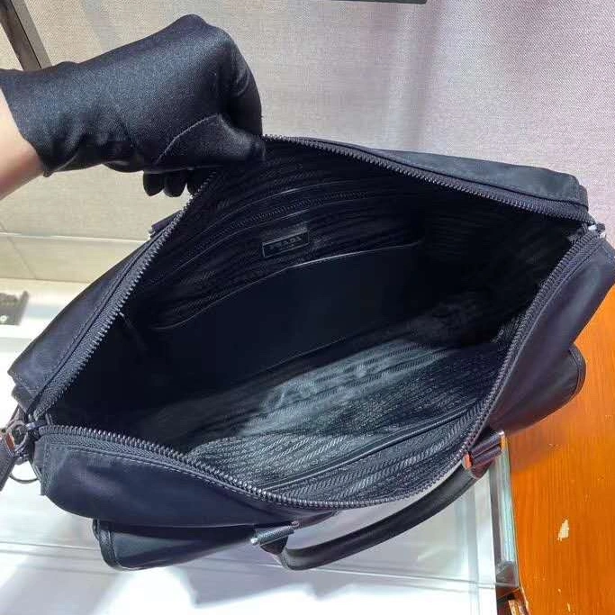 GoodFit 651 Prada AAA Man Handbags