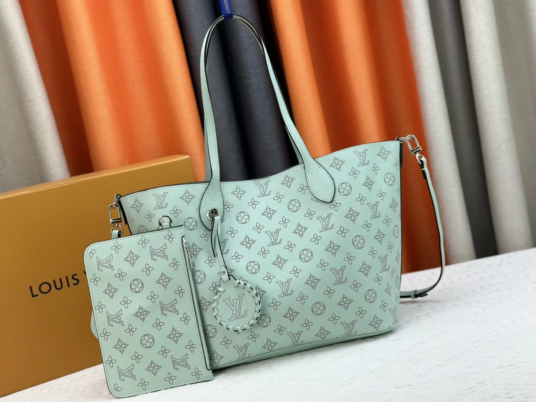 GoodFit 6889 Louis Vuitton AAA Quality Shoulder Bags For Women