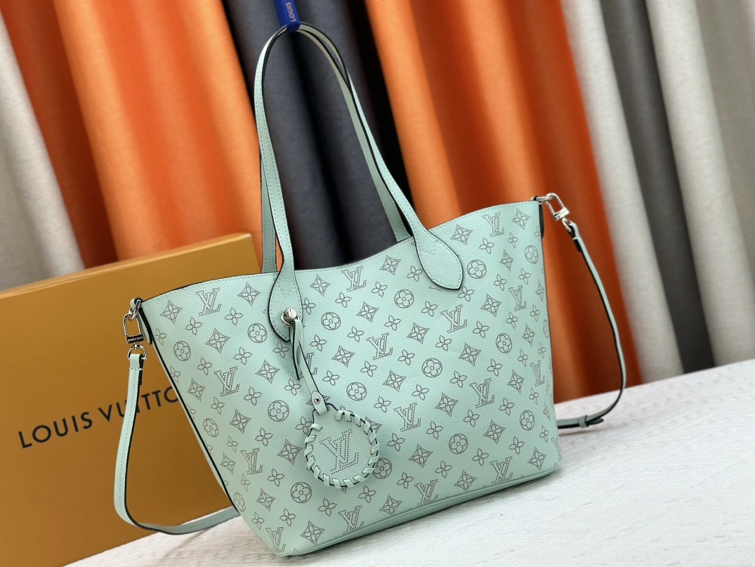GoodFit 6889 Louis Vuitton AAA Quality Shoulder Bags For Women