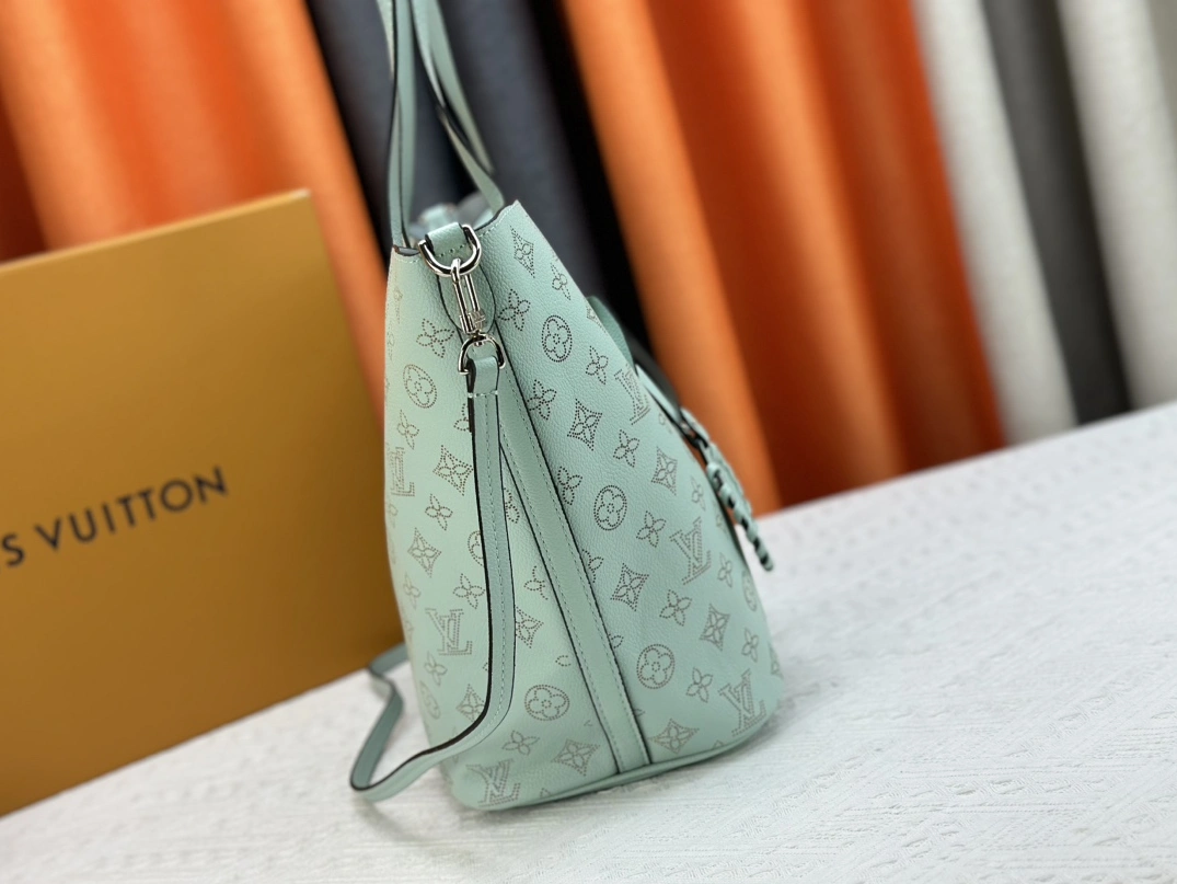 GoodFit 6889 Louis Vuitton AAA Quality Shoulder Bags For Women