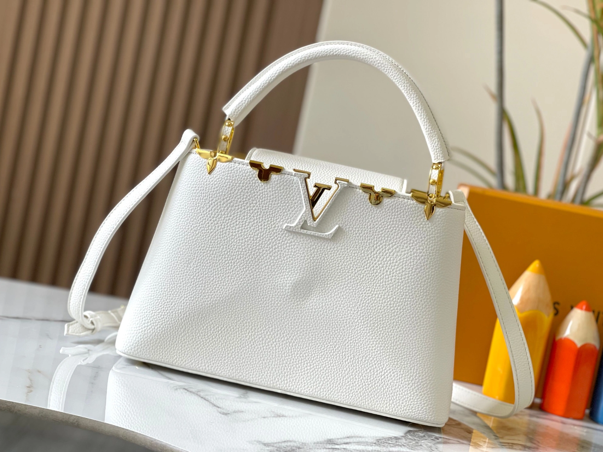 GoodFit 689 Louis Vuitton AAA Quality Messenger Bags For Women