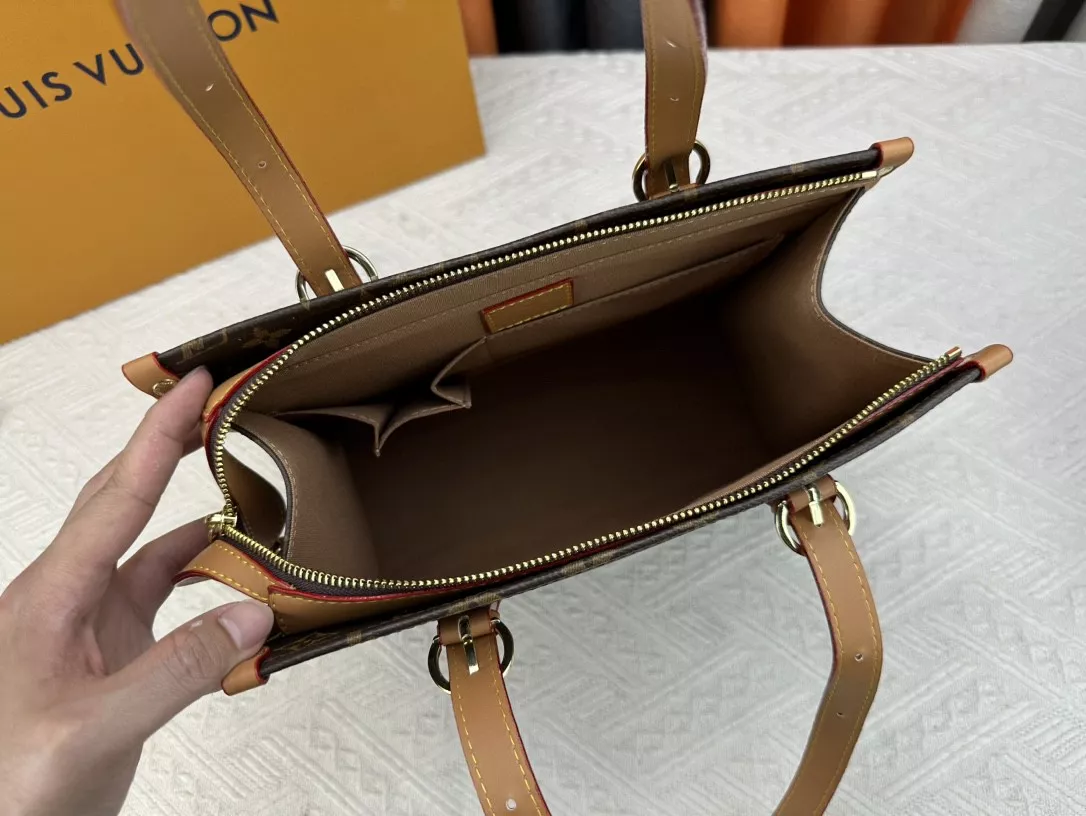 GoodFit 7237 Louis Vuitton AAA Quality Shoulder Bags For Women