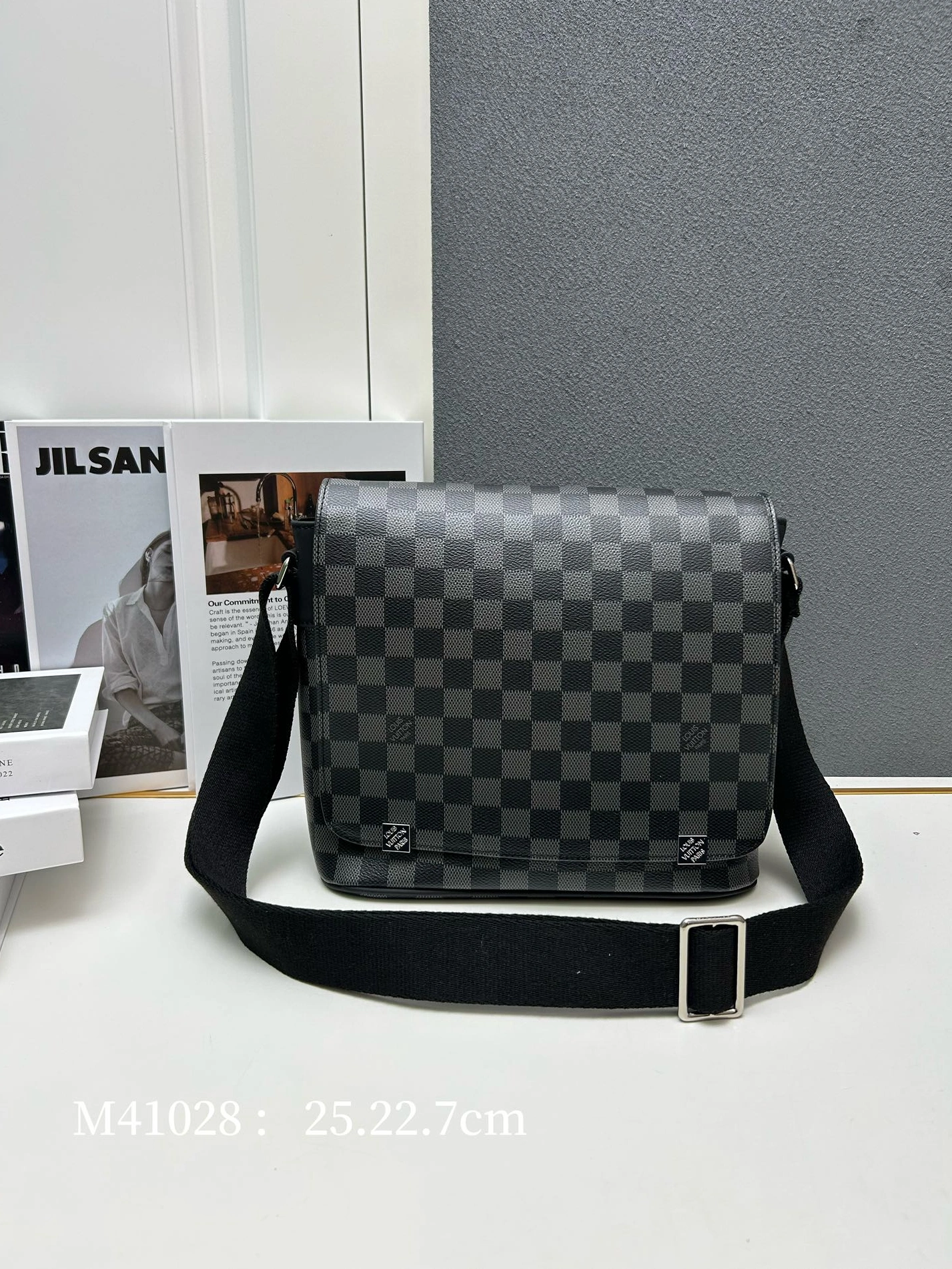 GoodFit 7354 Louis Vuitton AAA Man Messenger Bags