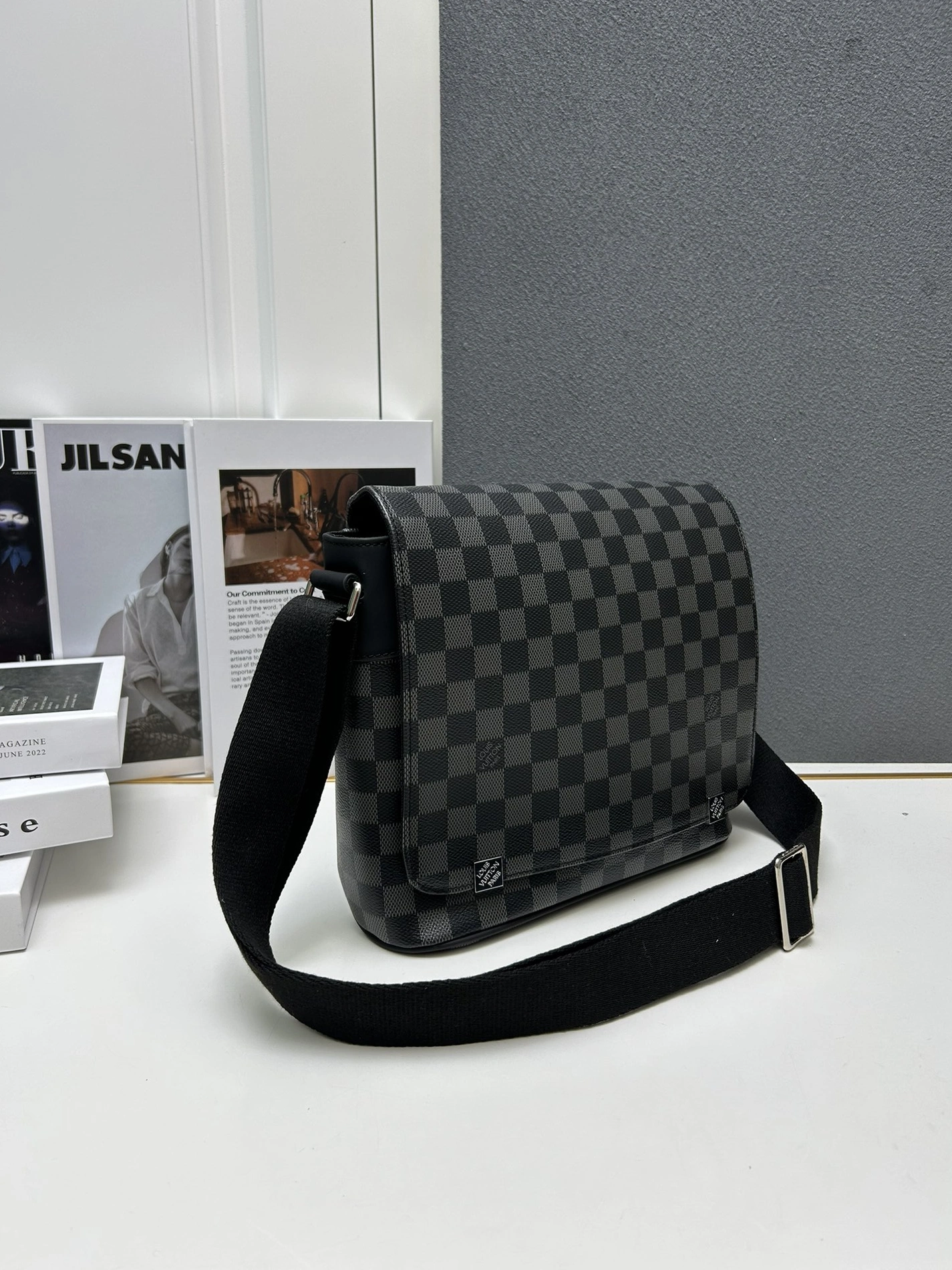 GoodFit 7354 Louis Vuitton AAA Man Messenger Bags