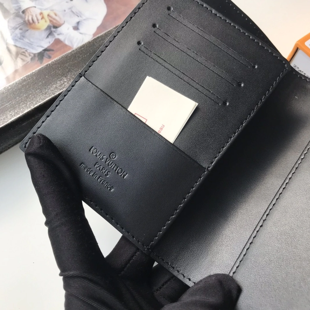 GoodFit 7359 Louis Vuitton Card Case For Unisex