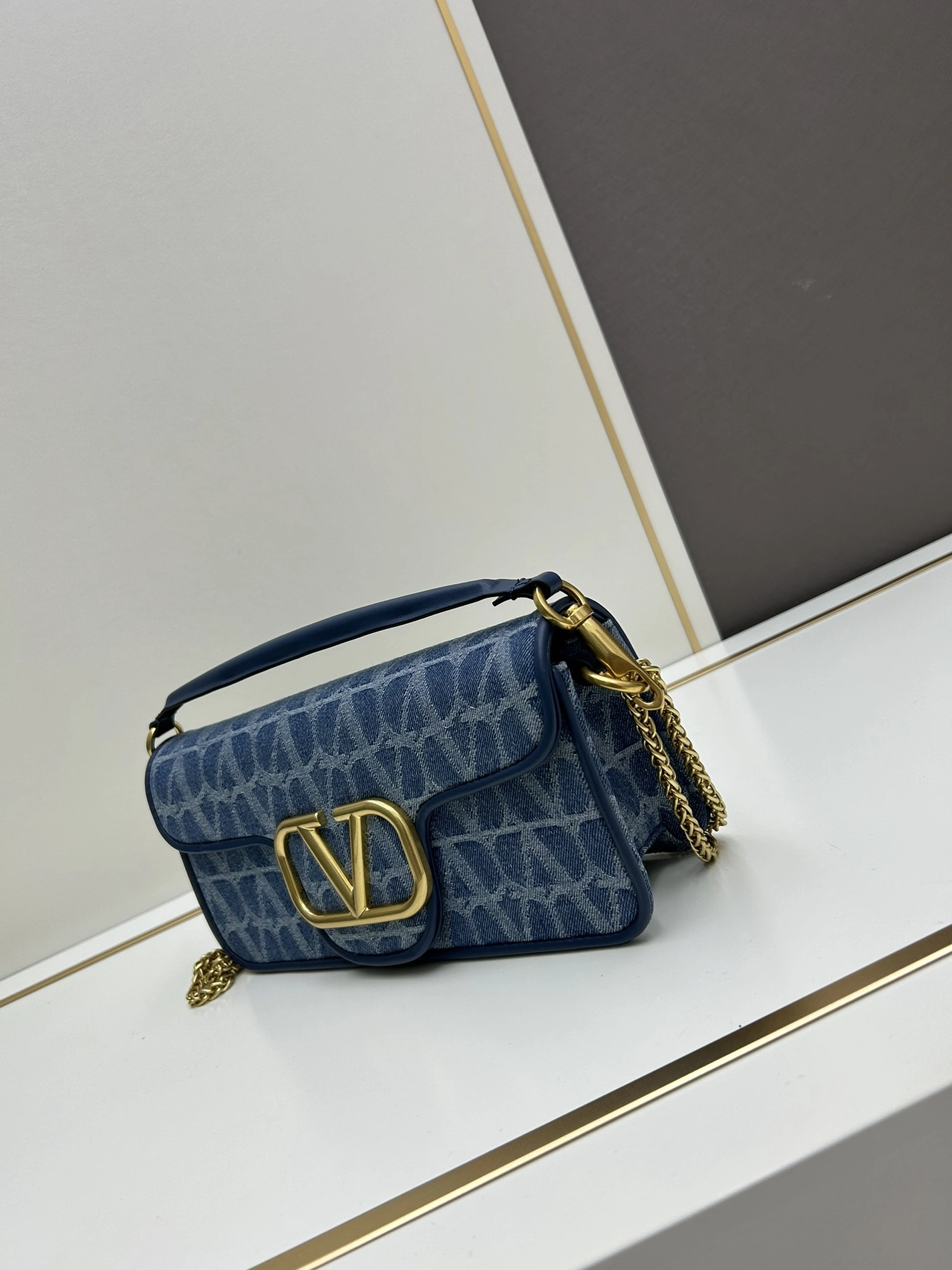 GoodFit 7464 Valentino AAA Quality Shoulder Bags For Women