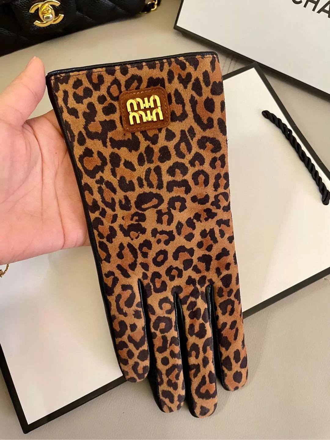 GoodFit 7475 MIU MIU Gloves For Women