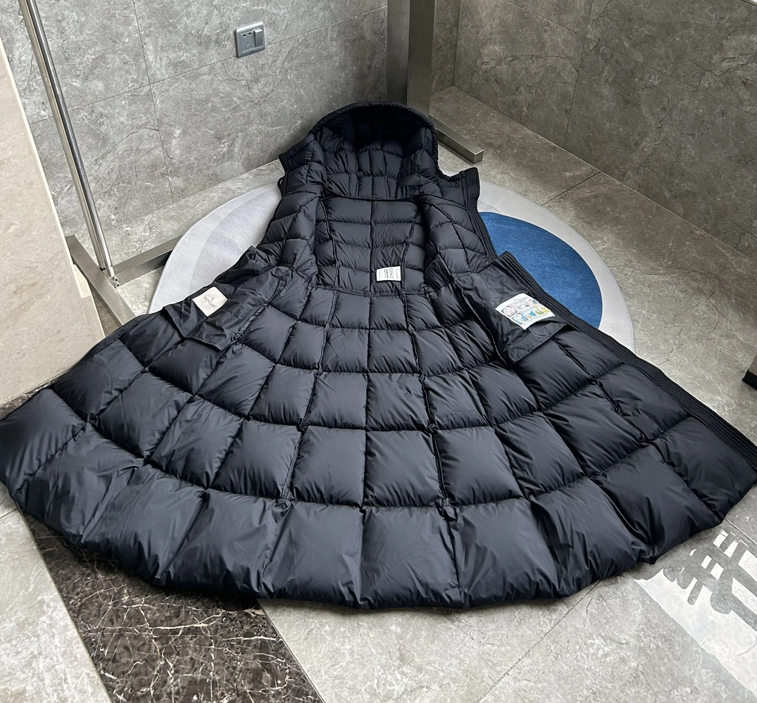 GoodFit 7521 Moncler Down Feather Coat Long Sleeved For Women