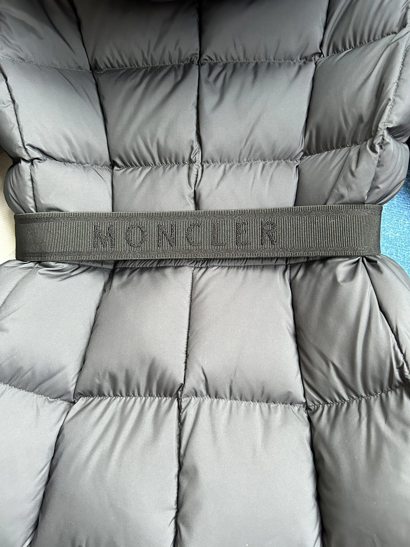 GoodFit 7521 Moncler Down Feather Coat Long Sleeved For Women