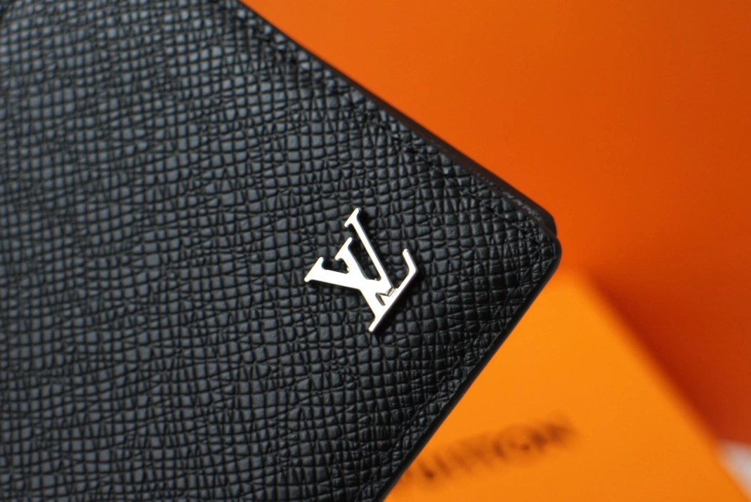 GoodFit 7679 Louis Vuitton AAA Man Wallets
