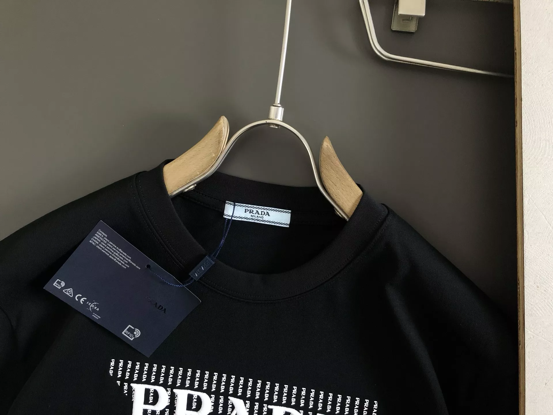 GoodFit 8238 Prada T-Shirts Short Sleeved For Unisex