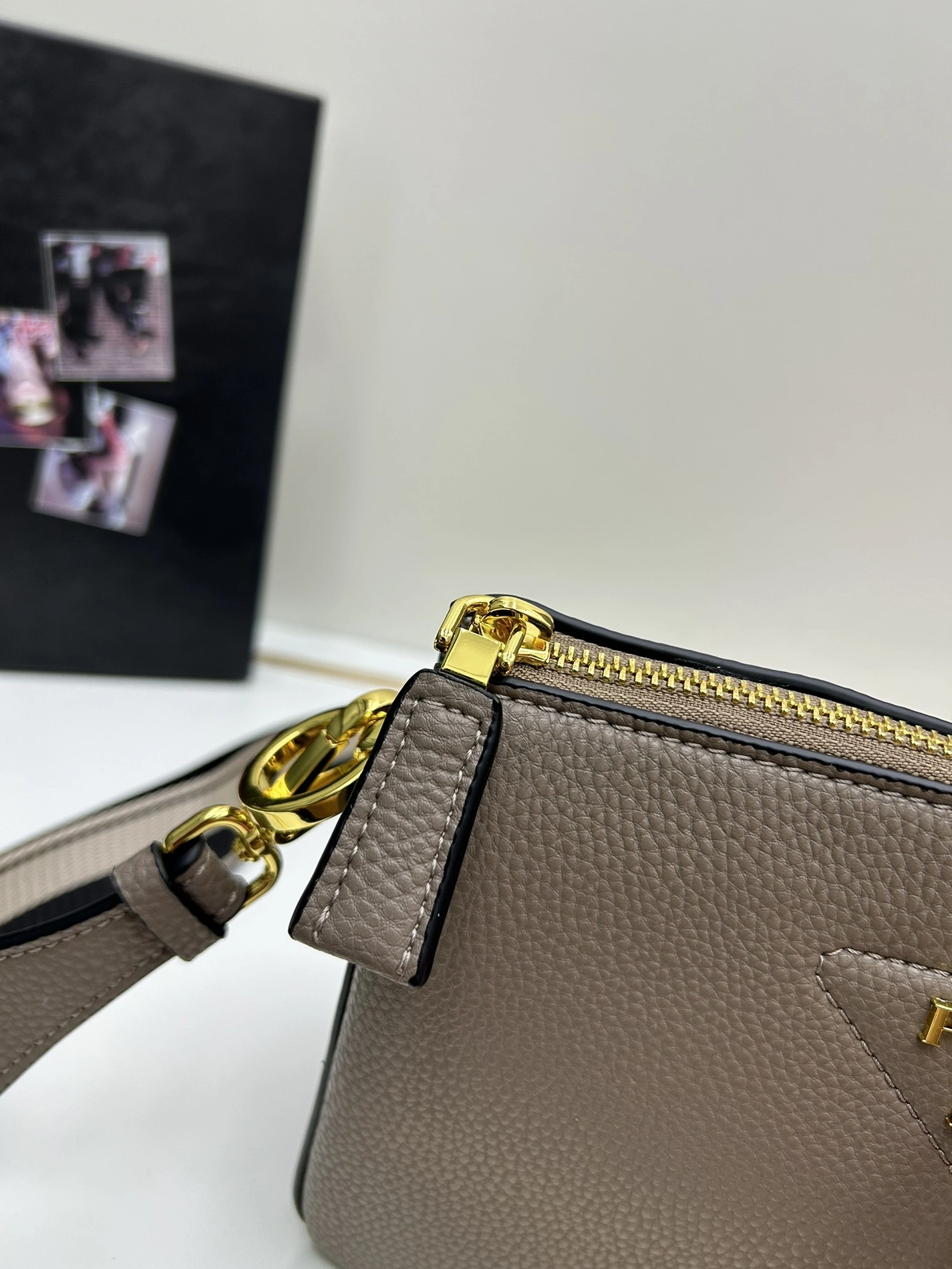 GoodFit 8245 Prada AAA Quality Messenger Bags For Women