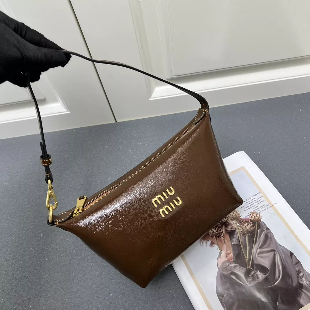 GoodFit 8883 MIU MIU AAA Quality Shoulder Bags For Women